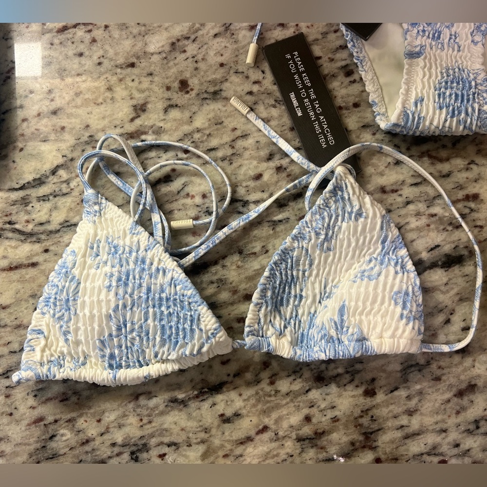 Triangl bikini set.